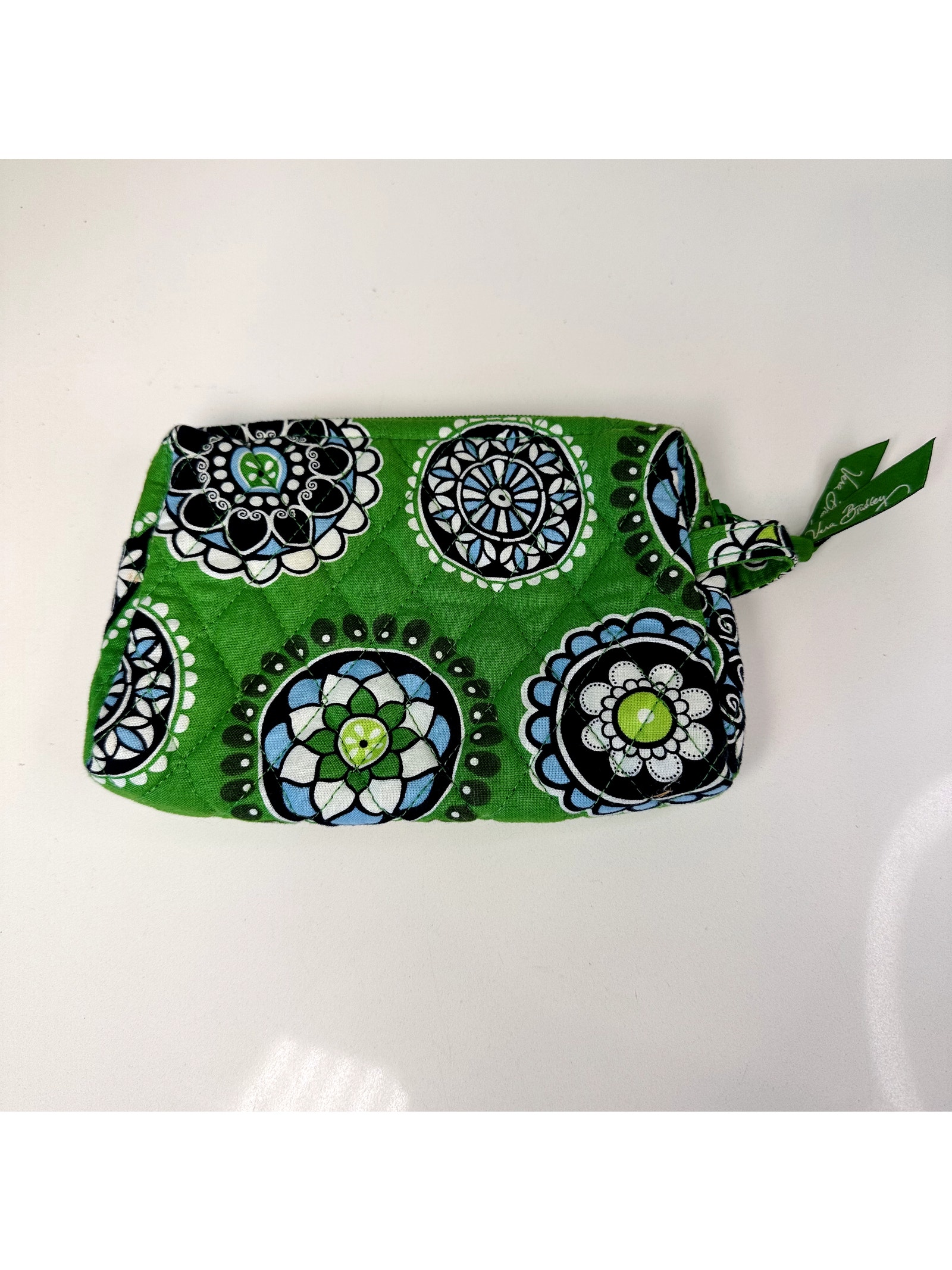 Vera Bradley Womens Green Cupcake Zip Top Wristlet Wallet Retired Pattern Pouch